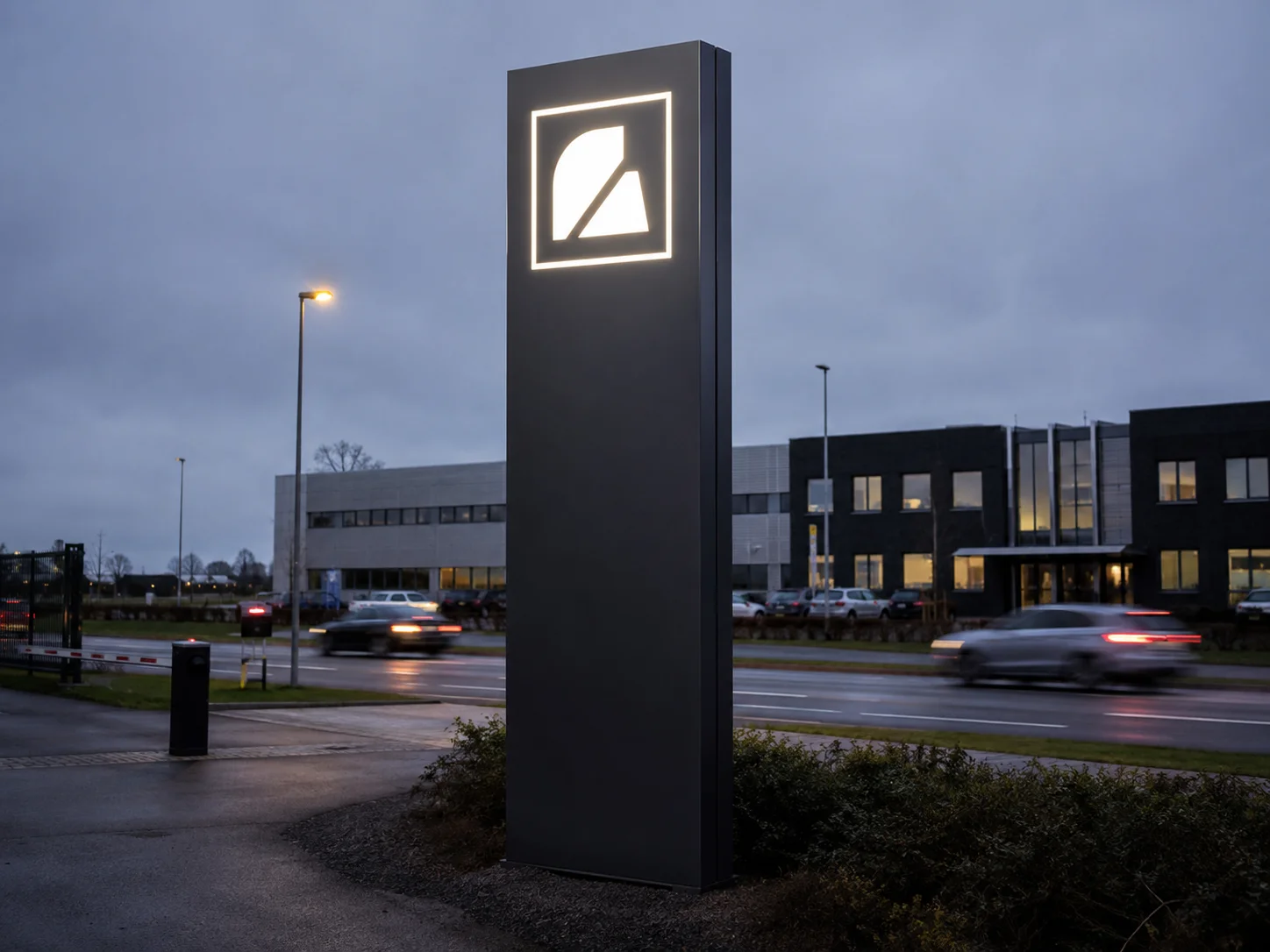 Hvad koster et pylonskilt at få op at stå?